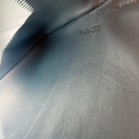 Celine bi-color clutch (navy and light blue) minor scratch and scuff on back! - Picture 15 of 16